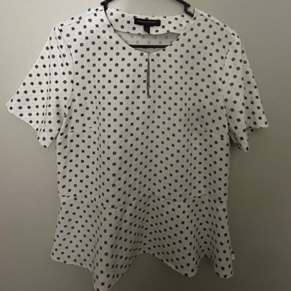 Banana Republic Patterned Peplum Top